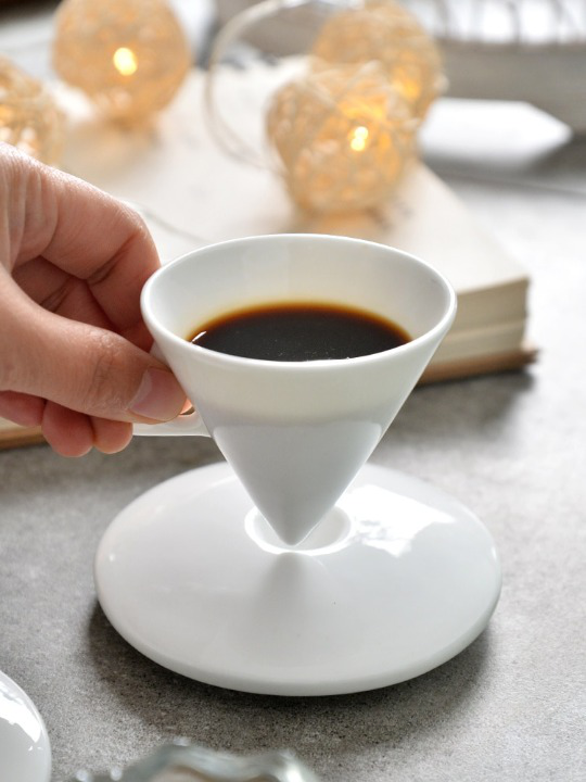 Tasse à Café Originale - Servez votre café avec élégance