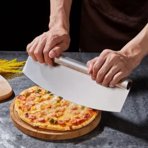 Couteau a pizza demi-lune 4