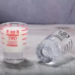 Petit verre doseur gradué 4