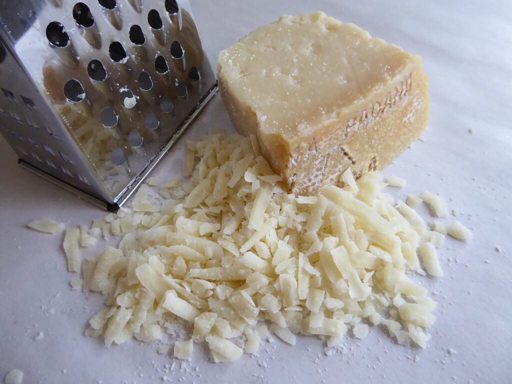 comment râper du fromage sans râpe à fromage