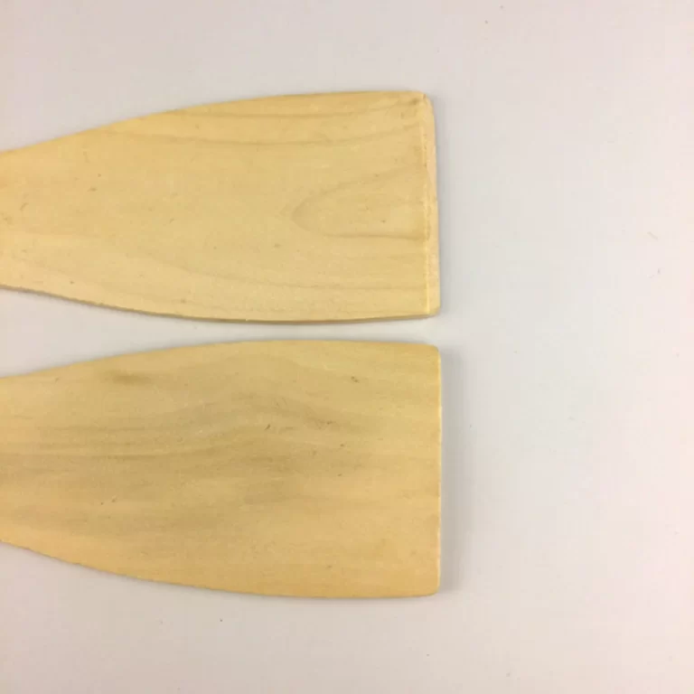 Petite spatule en bois pour raclette 6